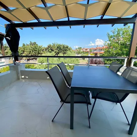 Amphis House Νικήτη